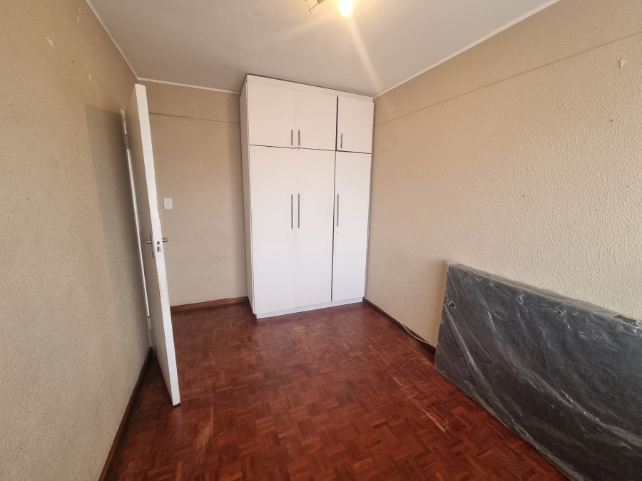 2 Bedroom Property for Sale in Goodwood Estate Western Cape